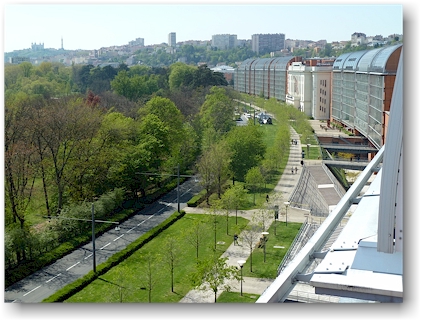 blick von der hotel-terrasse richtung stadtzentrum von lyon