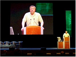 [ WWW2006 closing ceremony at pentland plenary room at EICC ]